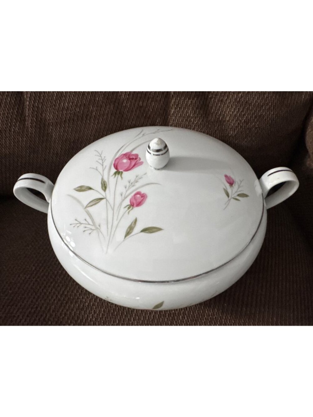 Diamond China Sterling Rose Porcelain Covered Serving Bowl Handles & Floral Patt